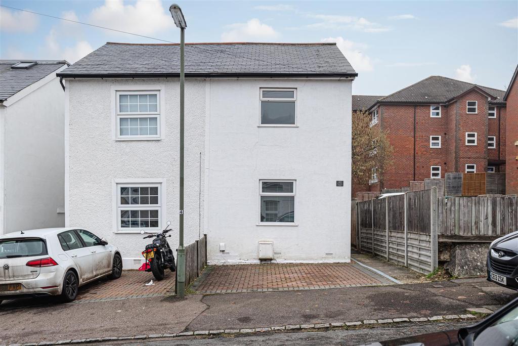 Ranelagh Road, Redhill 3 bed house £475,000