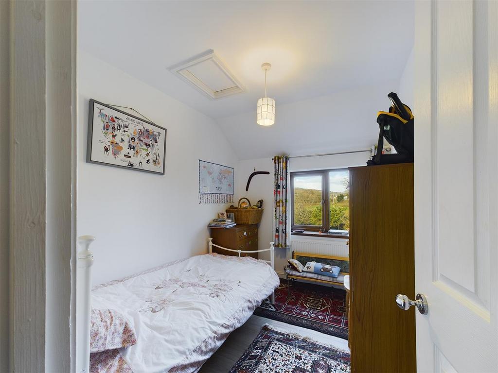 Bed3.jpg
