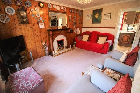 4 bedroom detached house for sale - Milldale Road, Wolverhampton