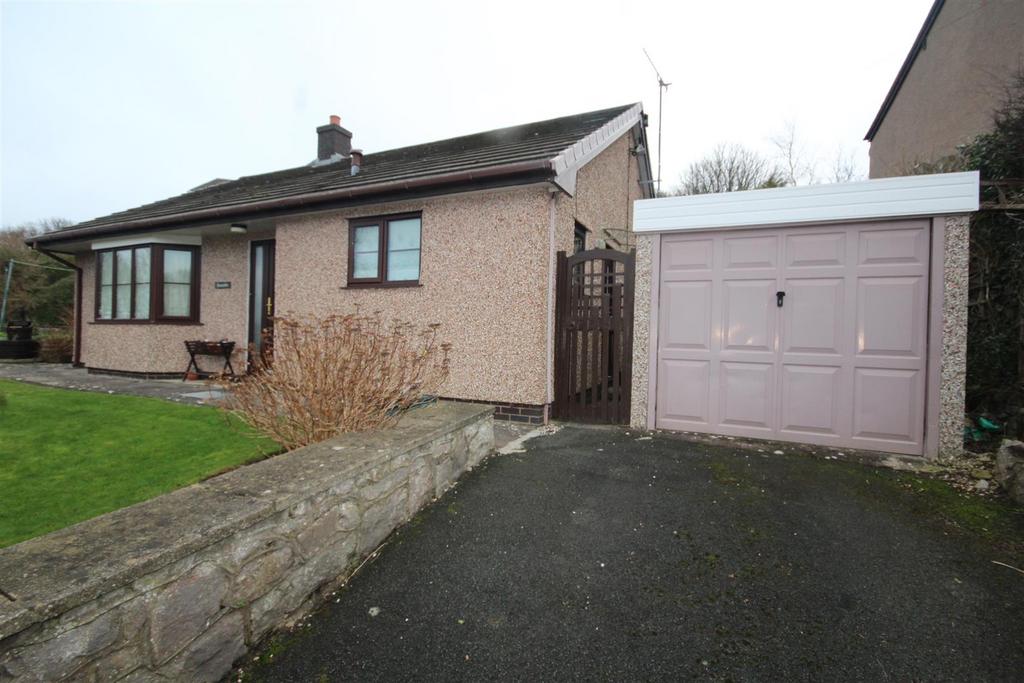 Tan Y Graig Road, Llysfaen, Colwyn Bay 2 bed detached bungalow for sale