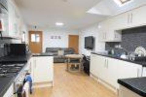 7 bedroom end of terrace house to rent - 2023/2024 ACADEMIC YEAR Lovely 7 Double Bedroom, 3 Bathroom Student House, Selly Oak, Free Ultrafast 350M Broadband