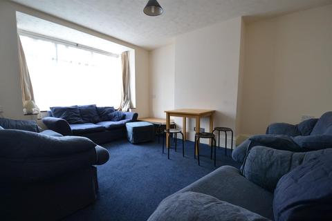 6 bedroom terraced house to rent - 2023/2024 ACADEMIC YEAR Good Size 6 Double Bedroom Student House on Tiverton Road, Selly Oak, Free Ultrafast 350M...
