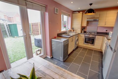 41 Arkless Grove, Consett, DH8 8AB