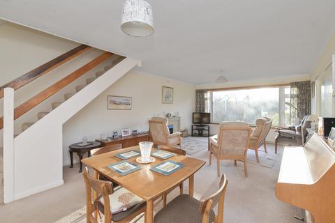 107 Carlops Road, Penicuik, EH26 9HU
