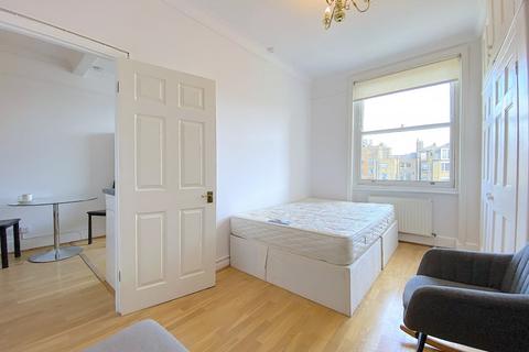 2 bedroom flat to rent, Devonshire Place, London, W1G