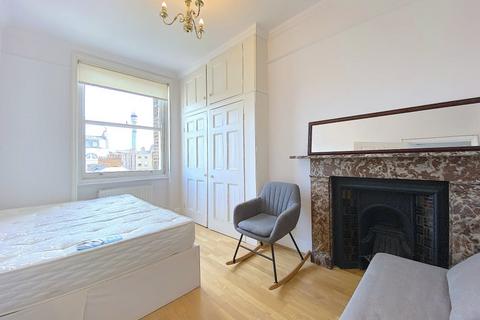 2 bedroom flat to rent, Devonshire Place, London, W1G