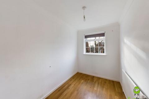 50 Crook Log, Bexleyheath, DA6 8BS