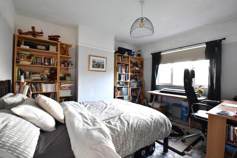 11 Wardown Crescent, Luton, LU2 7JS