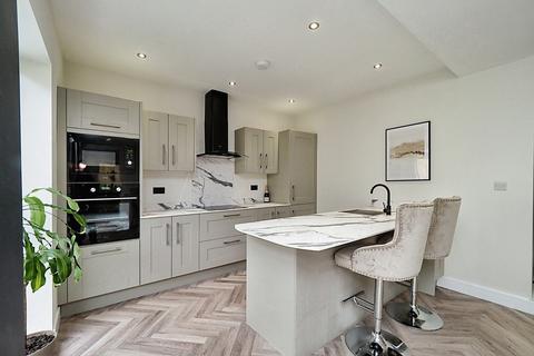 3 bedroom bungalow for sale, Bramcote Road, Beeston, NG9