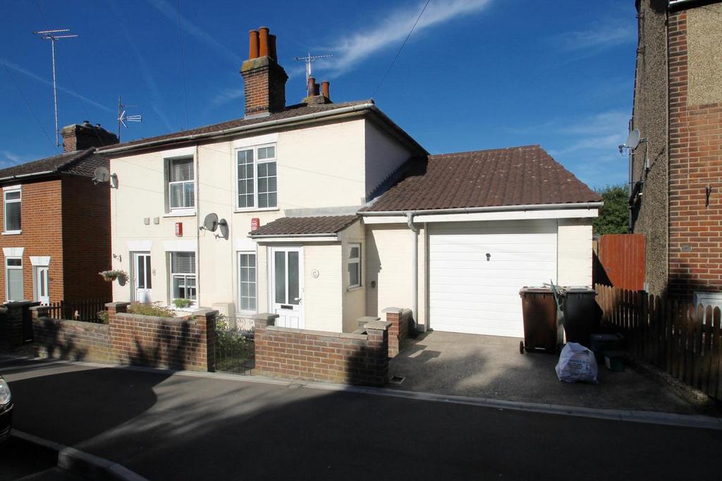 Mile End Road, Colchester, Essex 3 bed semidetached house £275,000