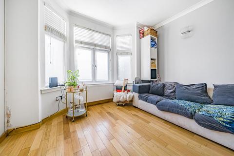 Flat 1, 60 Manor Road, Richmond, TW9 1YB