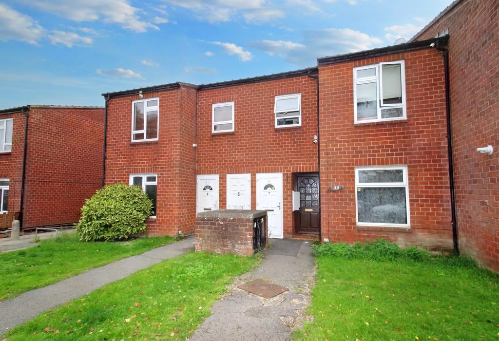 Whitehall Road, UXBRIDGE, Middlesex 2 bed flat for sale £330,000