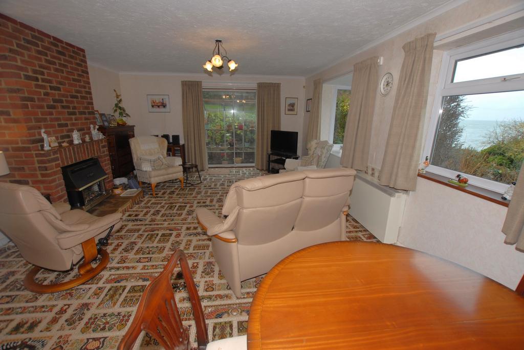 Sitting/Dining rm