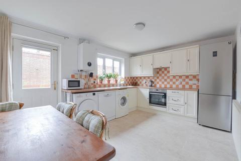 6 Manley Close, Trowbridge, BA14 8DT