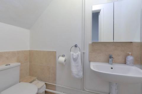 6 Manley Close, Trowbridge, BA14 8DT