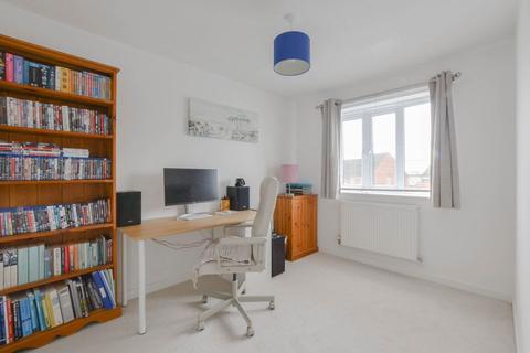 6 Manley Close, Trowbridge, BA14 8DT