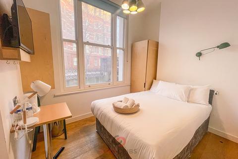 Studio to rent, Philbeach Gardens, London  SW5