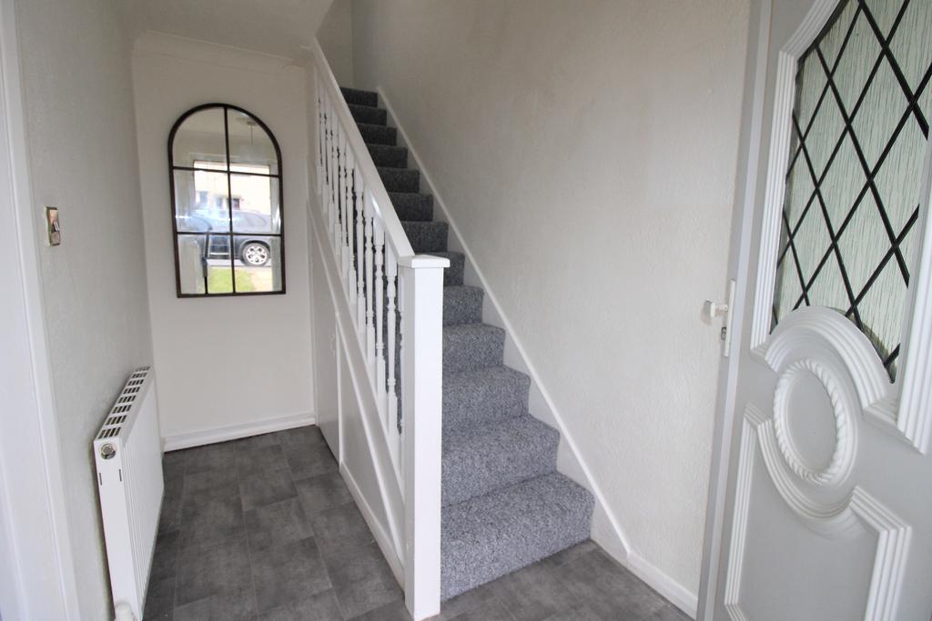 Roseberry Gardens, Upminster RM14 2 bed end of terrace house for sale