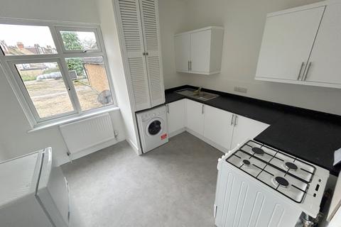 2 bedroom flat to rent - Stafford Road,