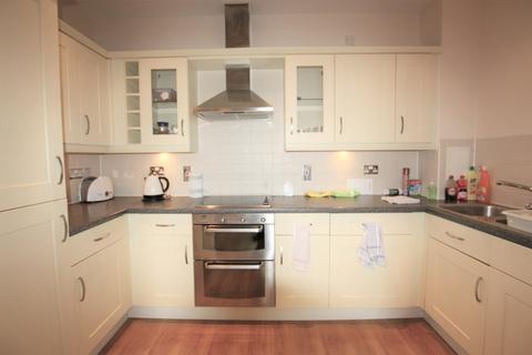 1 bedroom flat for sale, Solomons Court, High Road, North Finchley, N12
