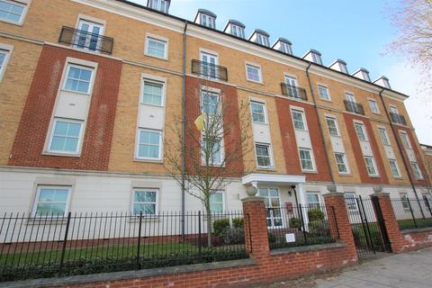 1 bedroom flat for sale, Solomons Court, High Road, North Finchley, N12