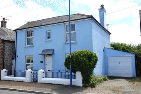 3 bedroom detached house for sale, East Street, Selsey