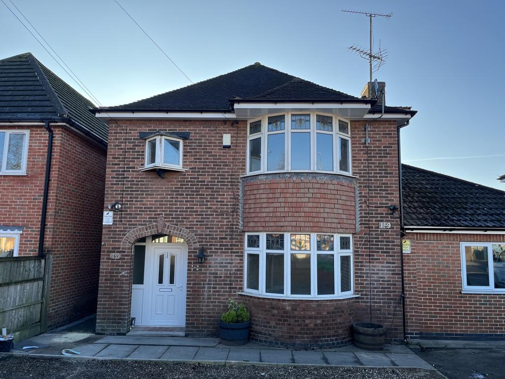 Langley Mill, Nottingham, NG16 5 bed detached house £1,200 pcm (£277 pw)