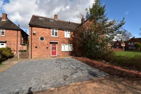 4 bedroom semi-detached house to rent, Grove Road, Solihull, B91