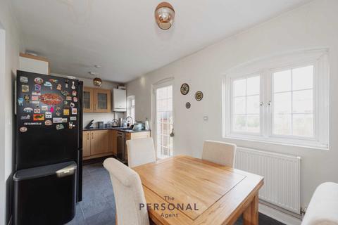 2 bedroom terraced house to rent - Driftways Cottages, Banstead