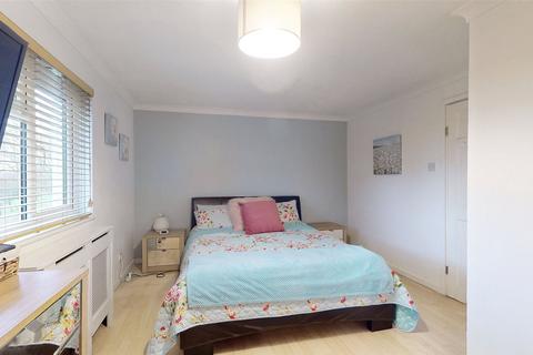 83 High Barrets, Basildon, SS14 1TP
