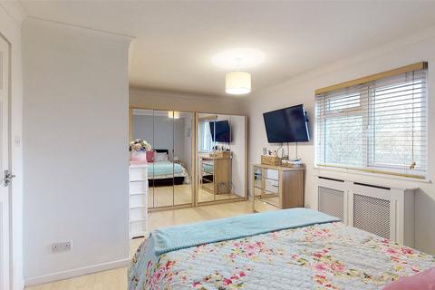 83 High Barrets, Basildon, SS14 1TP