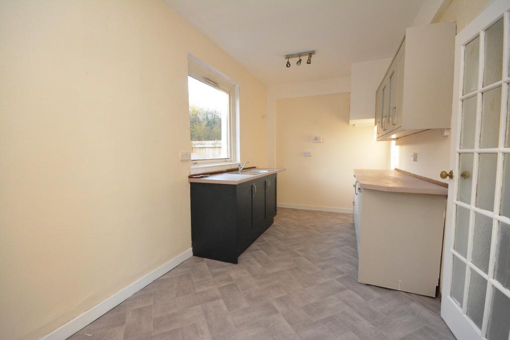 Fairlie Street, Camelon, Falkirk... 2 bed terraced house £95,000