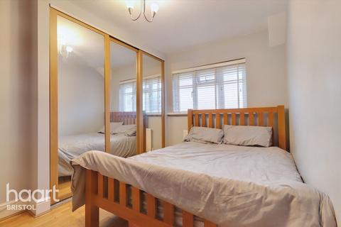 11 Bideford Crescent, Bristol, BS4 1HQ