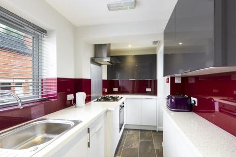 5 bedroom house share to rent - Victoria Street