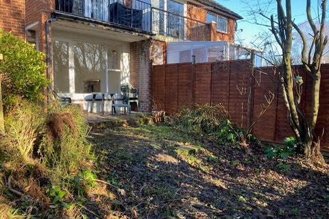 2 bedroom flat to rent, Courtland Gardens, Southampton SO16