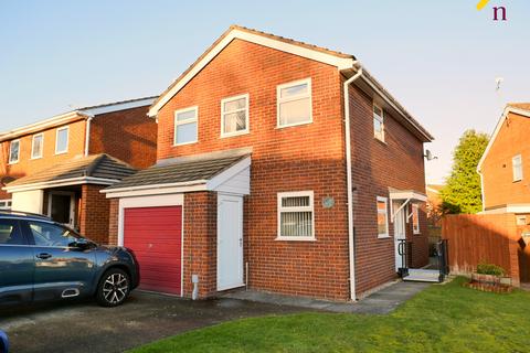 3 bedroom detached house for sale - The Meadows, Gwersyllt, LL11