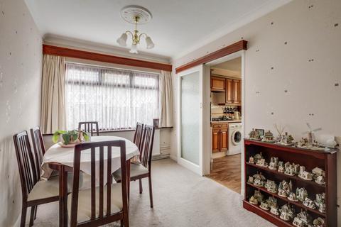 59 Harrogate Road, Hockley, SS5 5HT