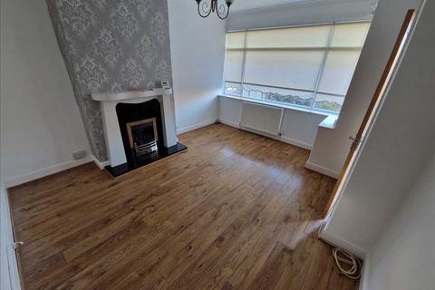 2 bedroom house to rent, Bryning Avenue, Blackpool