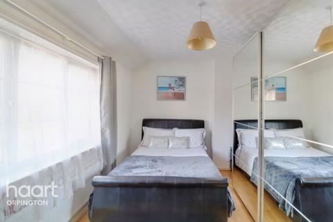 24 Durham Hill, Bromley, BR1 5ND