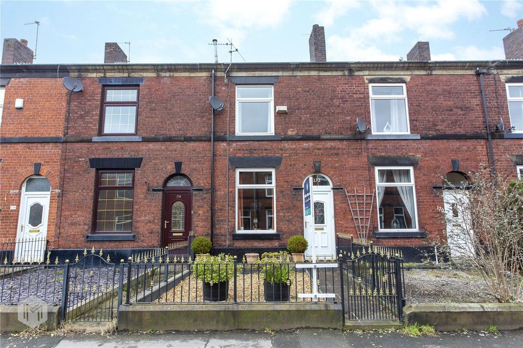 Walshaw Road, Bury, Greater Manchester, BL8 2 bed terraced house £160,000