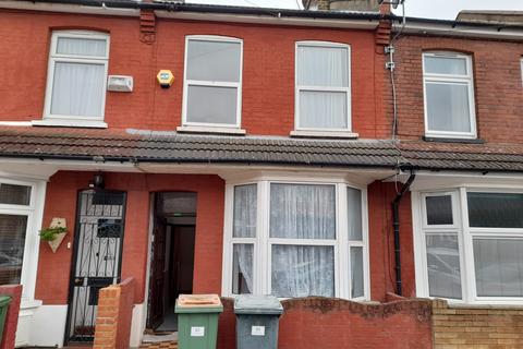 3 bedroom terraced house to rent, NEWHAM, LONDON, E13