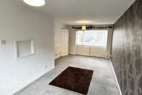 7 Warnford Grove, Bradford, BD4 9EN
