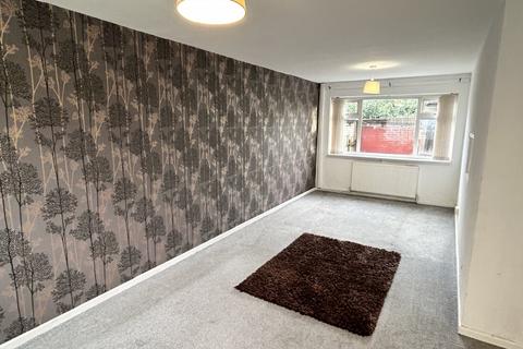 7 Warnford Grove, Bradford, BD4 9EN