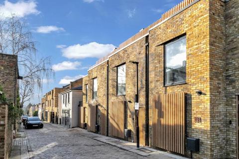 3 bedroom terraced house for sale - Camden Mews, Camden, London, NW1