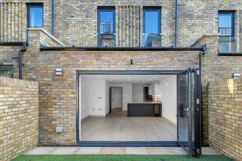 3 bedroom terraced house for sale - Camden Mews, Camden, London, NW1