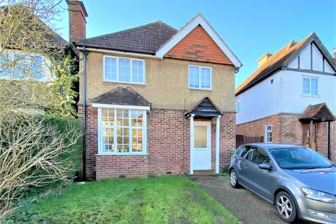 4 bedroom semi-detached house to rent, Beckingham Road, Guildford, Surrey, GU2
