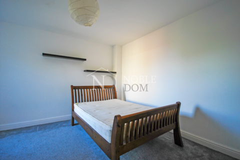 3 bedroom flat to rent - Northfield Avenue, W13