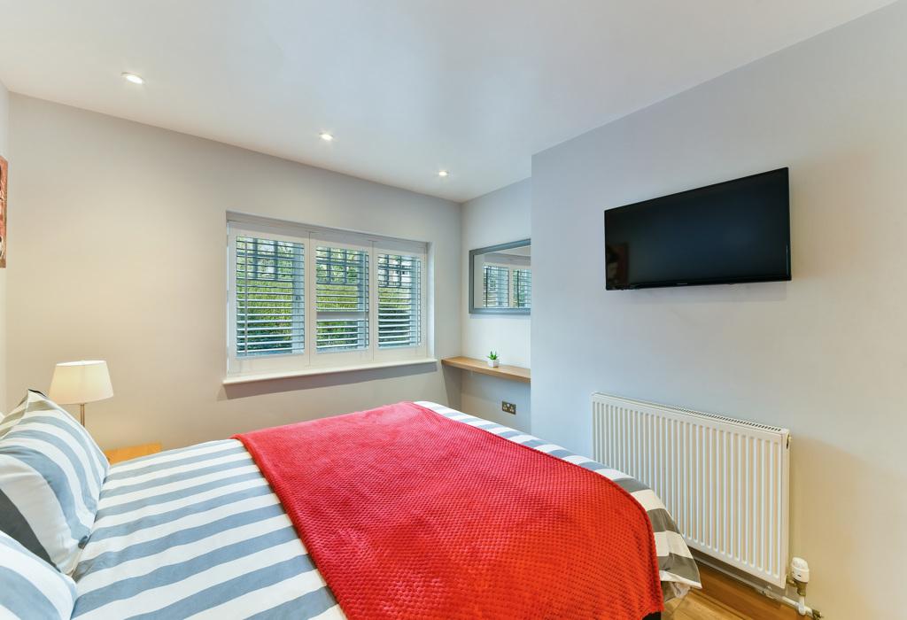 1 Bed Flat Bedroom