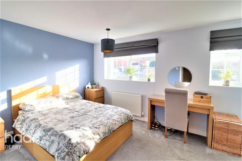 49 Appledore Drive, Oakwood, Derby, DE21 2LN