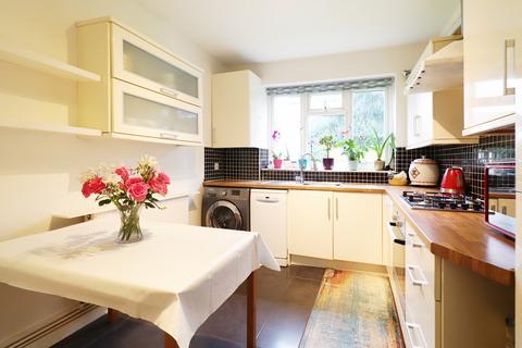 2 bedroom flat for sale, Southend Road, Beckenham